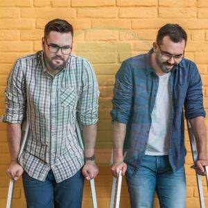 วอล์คเกอร์กับไม้เท้าWhat is the difference between a walker and a cane